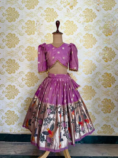 Amutham Fashions